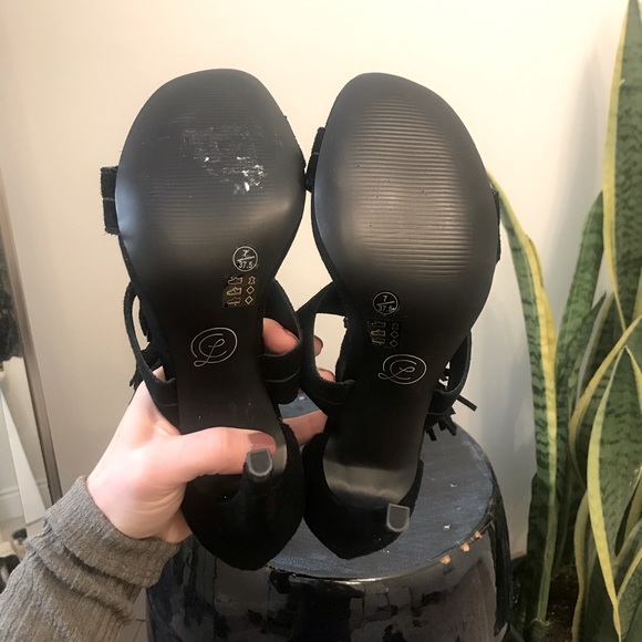 NWOT Chinese Laundry -Black Suede Tassel open toe - Picture 2 of 2